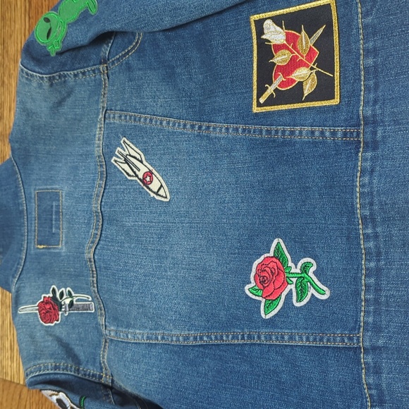 Levi's patch jean jacket - Picture 8 of 9